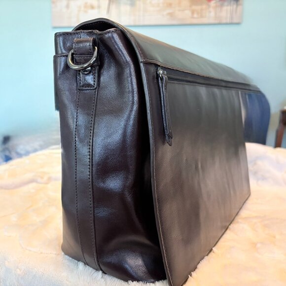 Brahmin Handbags - ✨Brahmin Smooth Chocolate Messenger / Laptop Bag – New, Never Used Circa 2015✨